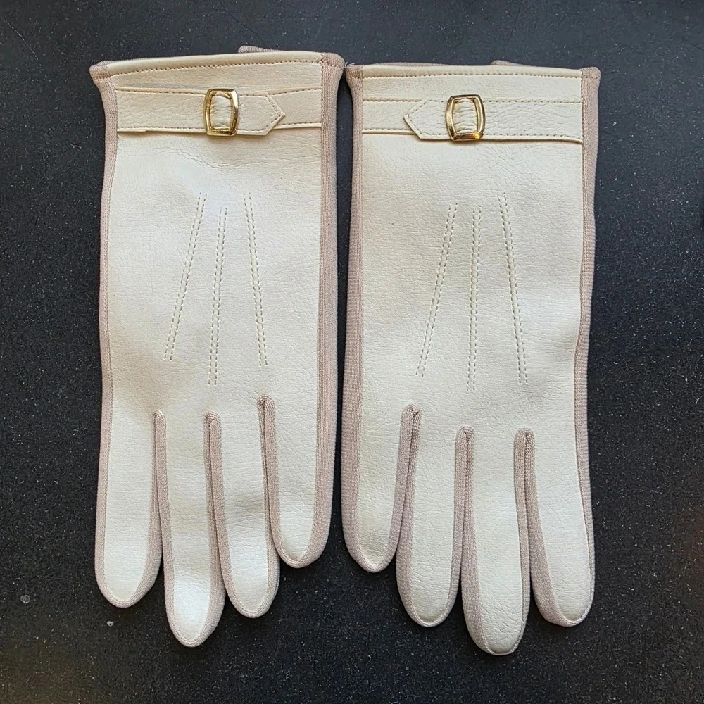 NEW 1960s Faux Leather Gloves OS Cream Vinyl Nylon Stretch Buckle Vintage Japan